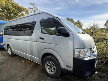 斜め前