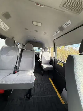 車内