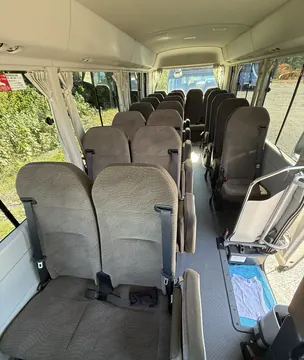 車内